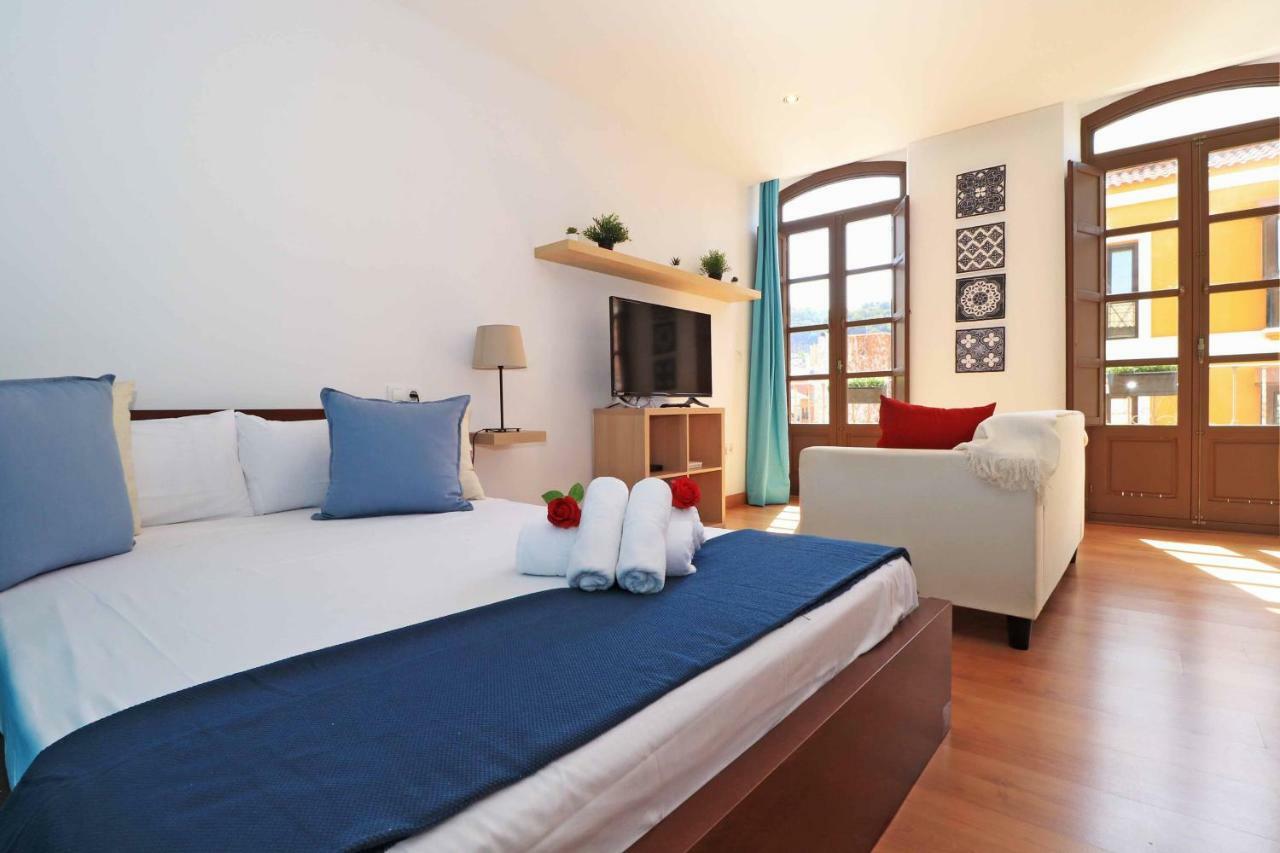 Del Parque Flats Estudio Lagunillas Малага Экстерьер фото