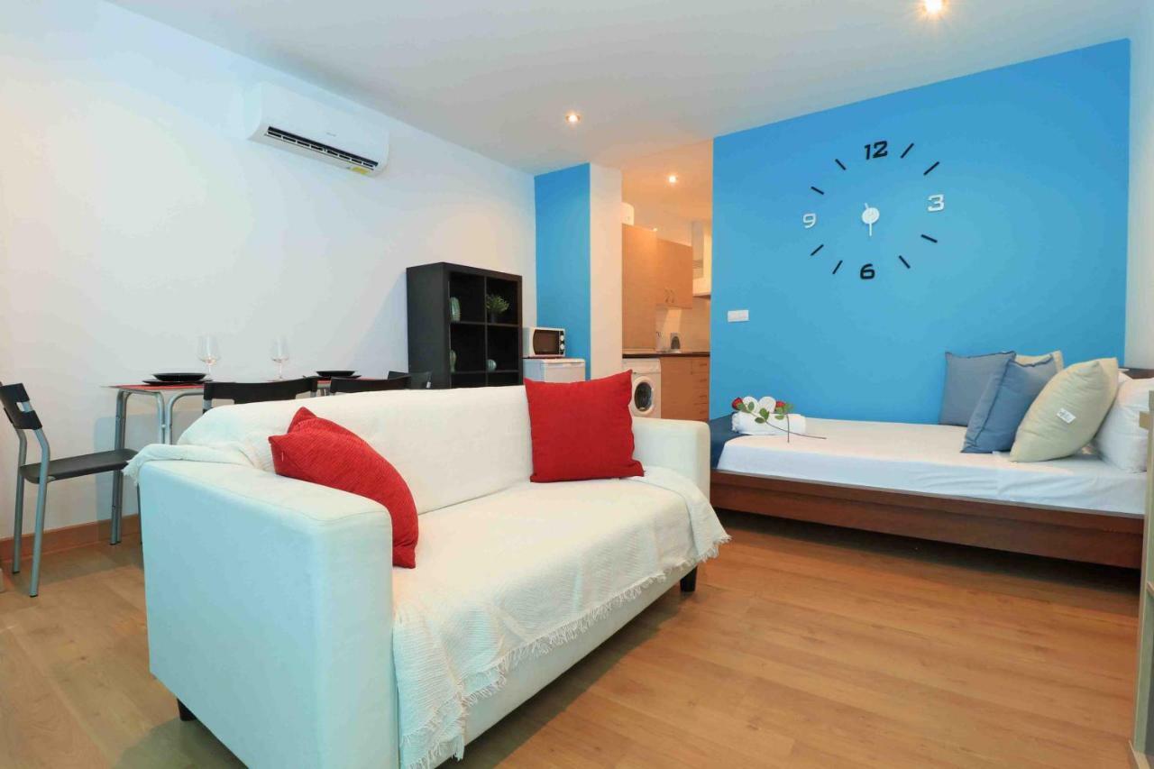 Del Parque Flats Estudio Lagunillas Малага Экстерьер фото
